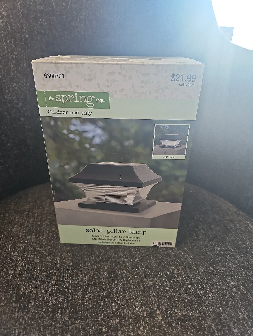 NIB The Spring Shop Outdoor Solar Pillar Lamp With Mounting Hardware